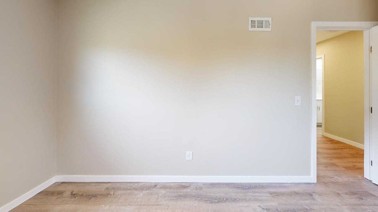 4812 54th St - Photo 7 of 17