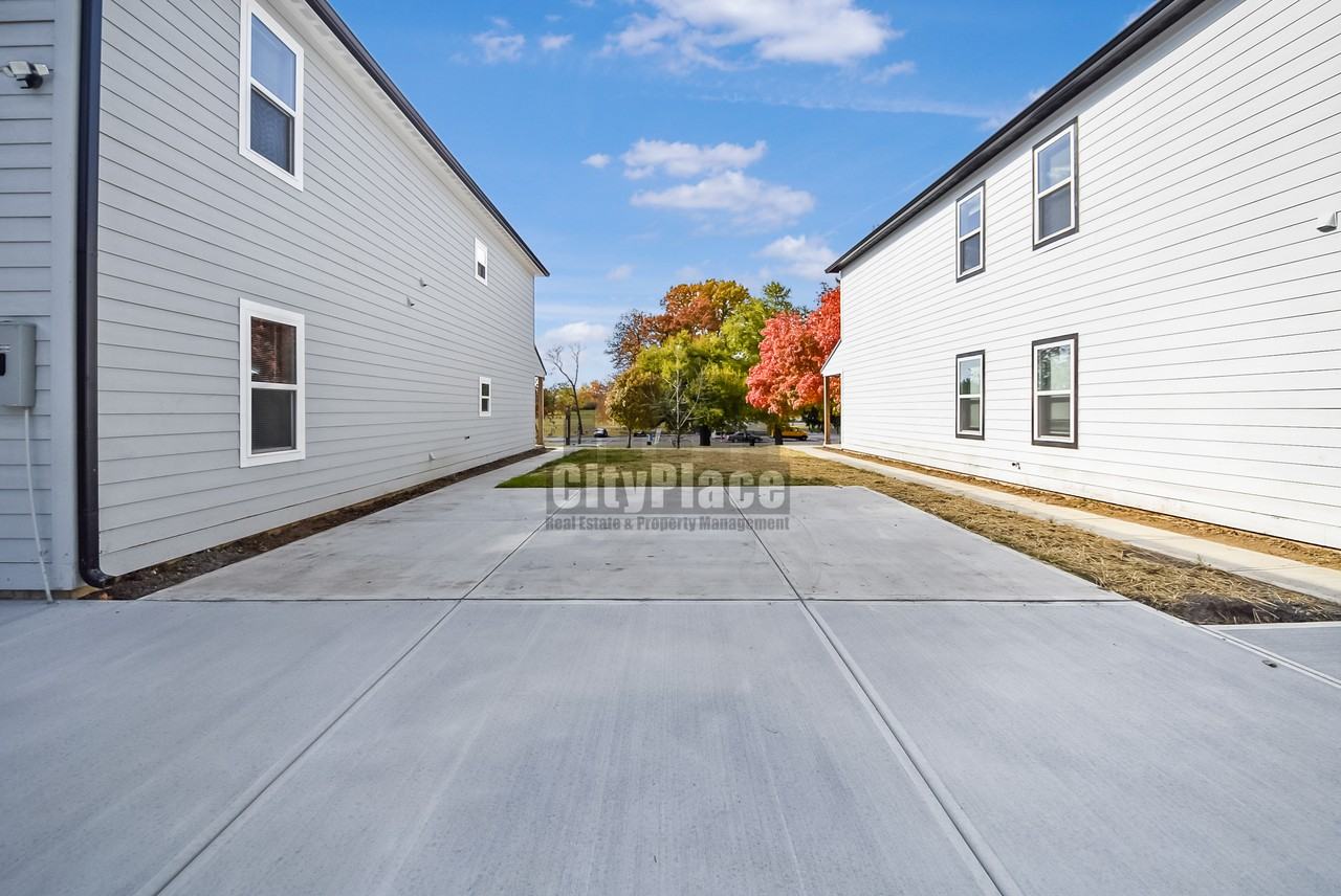 2801 E Riverside Dr #B - Photo 6 of 25