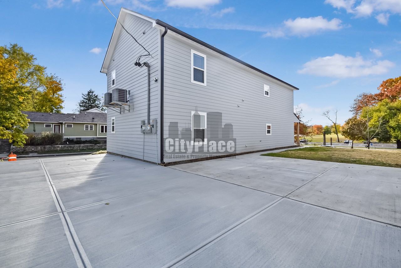 2801 E Riverside Dr #B - Photo 7 of 25