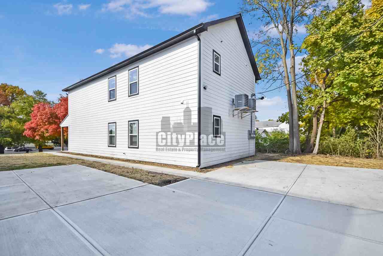 2809 E Riverside Dr #B - Photo 7 of 25