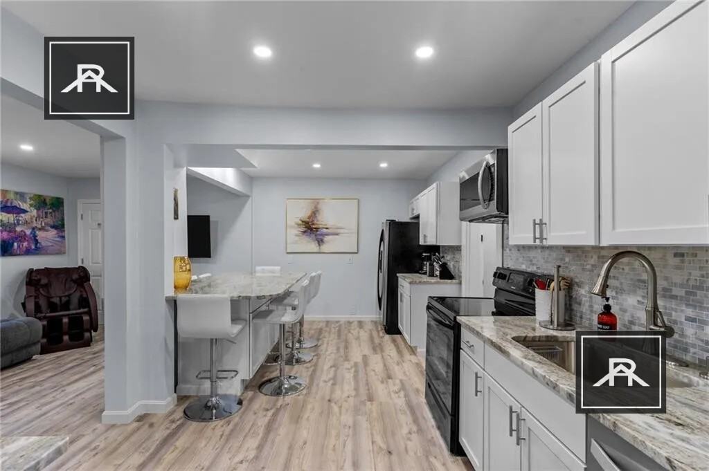 48 Greycliff Rd #1 - Photo 3 of 9