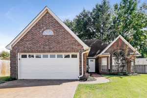 featured image of 7017 Juanita Cir S