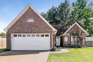 7017 Juanita Cir S - Photo 1 of 1