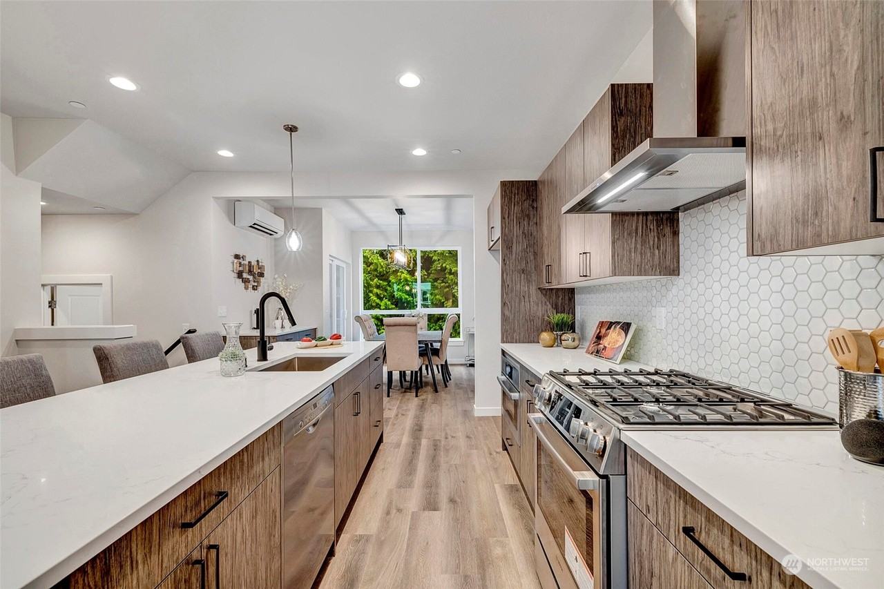 15008 40th Avenue West #1 - Photo 4 of 28