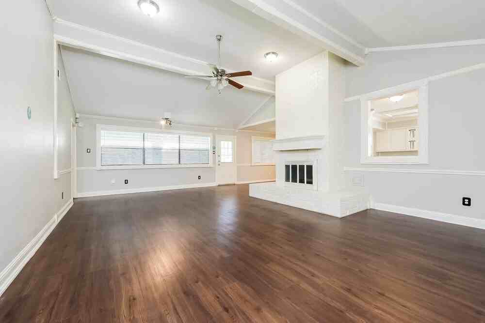 21303 Bassbrook Dr - Photo 4 of 16