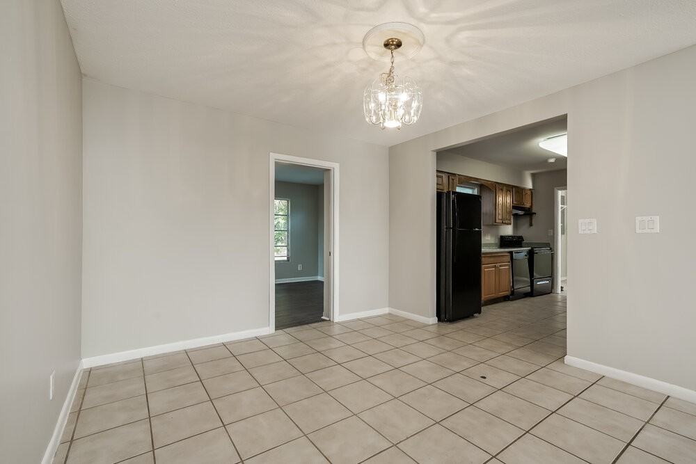 344 Crestwood Avenue - Photo 7 of 25