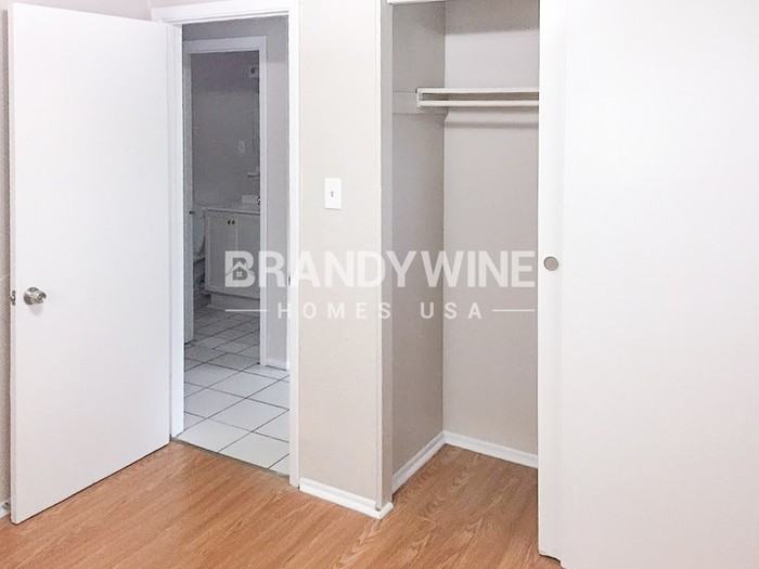 10112 N Lantana Ave - Photo 7 of 14