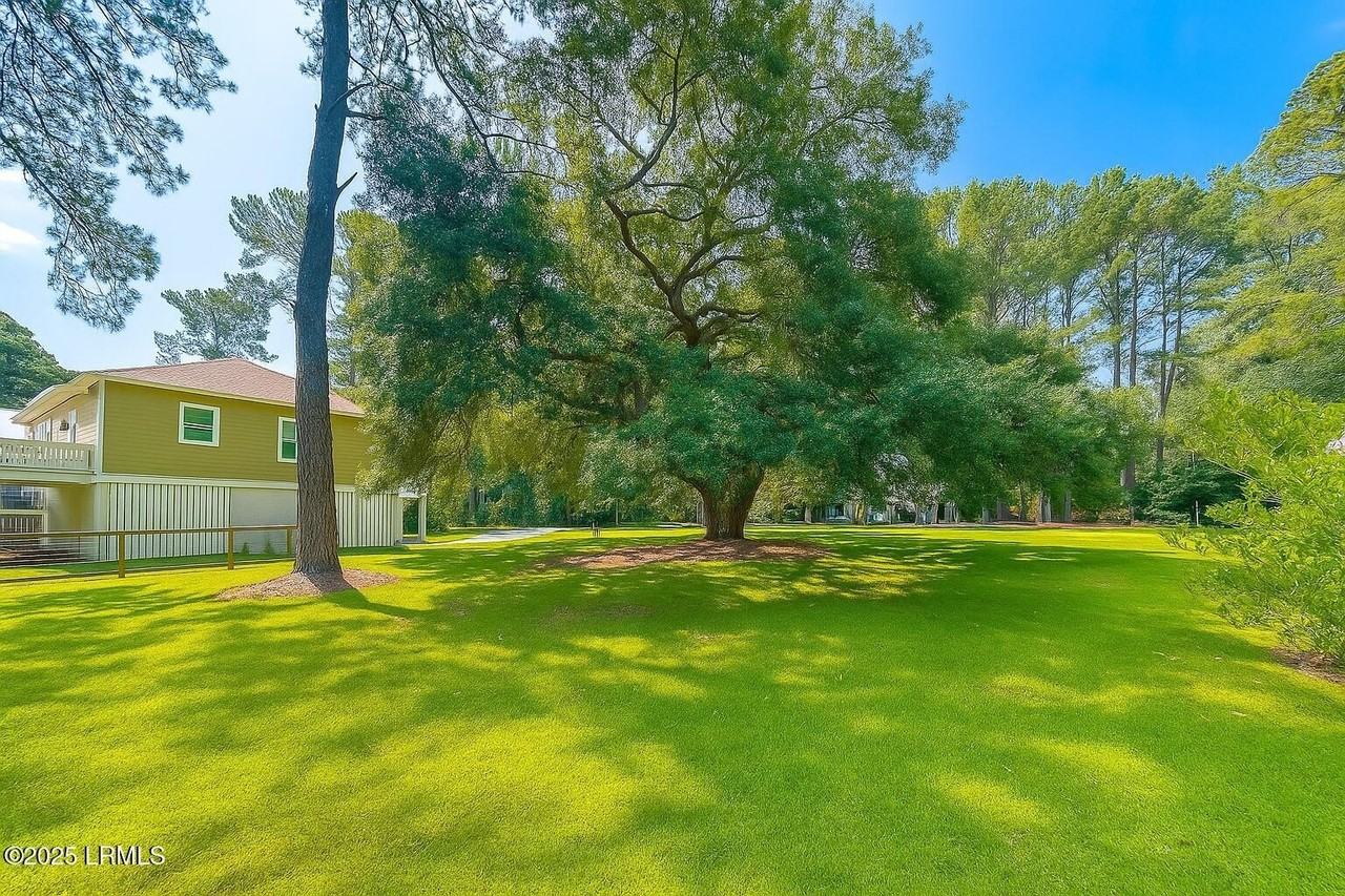 29 Downing Dr - Photo 6 of 34