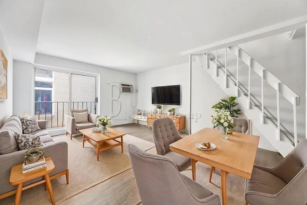 88 Fulton St #612 - Photo 3 of 8