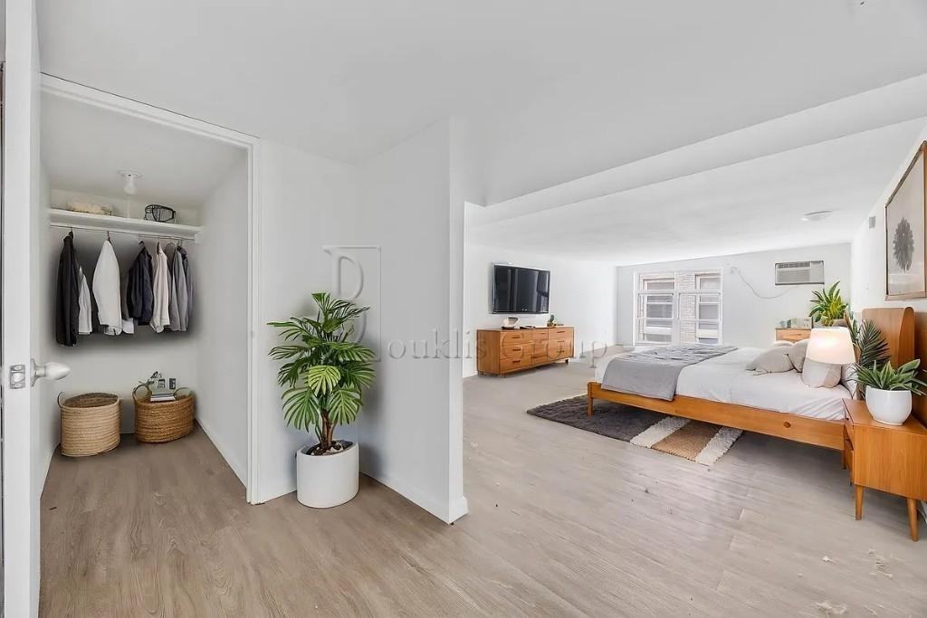 88 Fulton St #612 - Photo 4 of 8