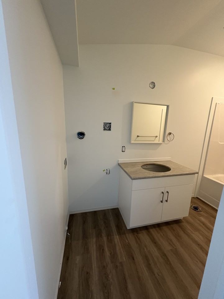 11811 47 St Nw Bsmt #11811G4BS - Photo 6 of 40