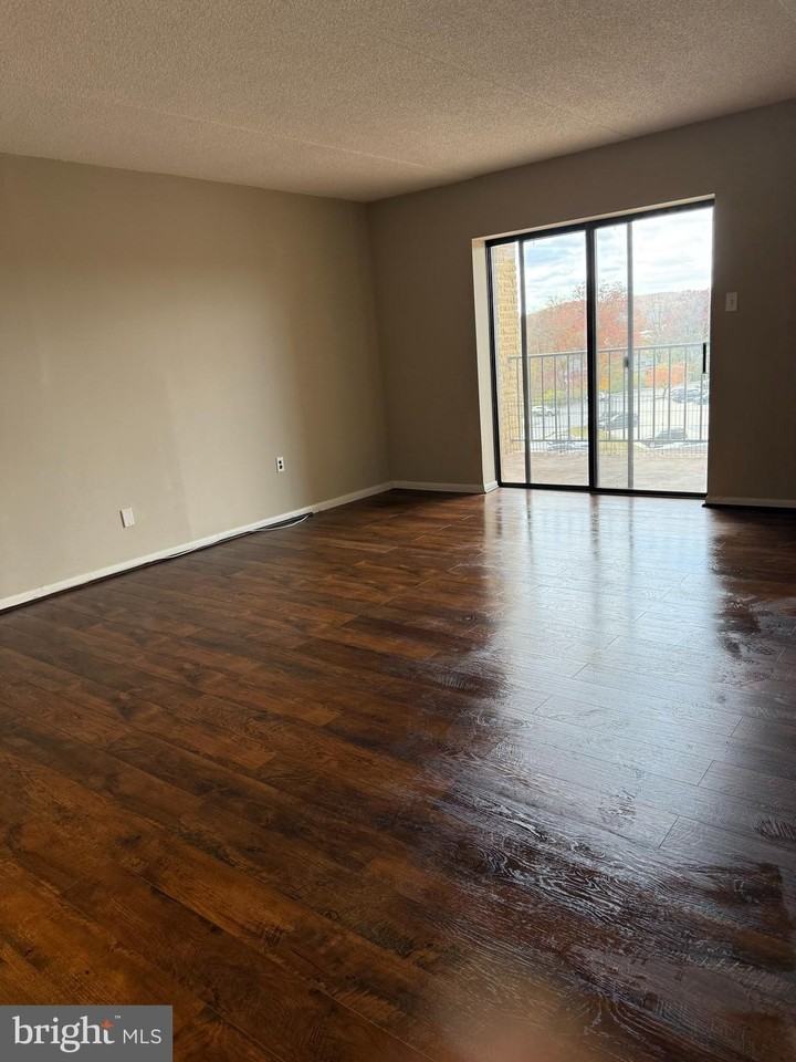 10512-UNIT 512 VALLEY FORGE Circle unit: 512 #512 - Photo 7 of 25