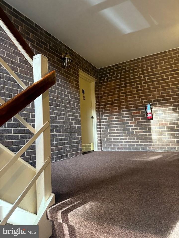 1400 Northgate Sq Unit 11a #11A - Photo 2 of 23