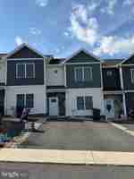 featured image of 612 ZEPHYR Drive