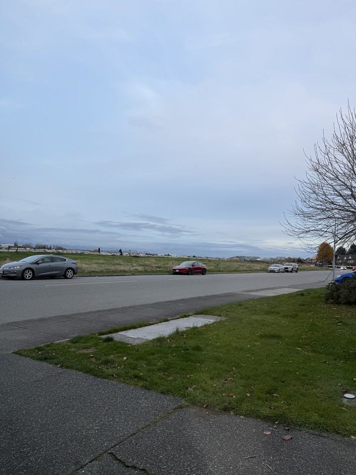 3200 River Road - Photo 5 of 36