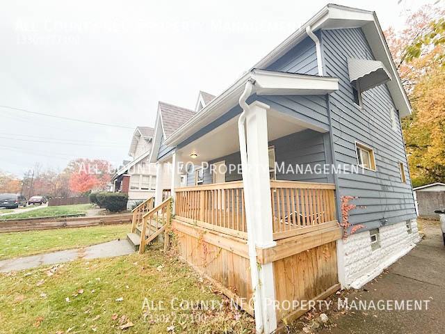 575 Fernwood Drive - Photo 2 of 21