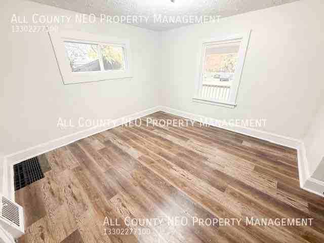 575 Fernwood Drive - Photo 7 of 21