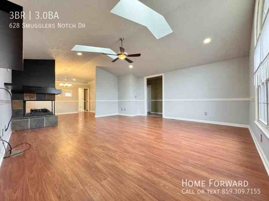 628 Smugglers Notch Dr - Photo 4 of 26