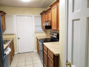 1844 Rogers Ave Sw - Photo 3 of 11