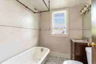 1221 North Clinton Avenue #UP - Photo 1 of 1