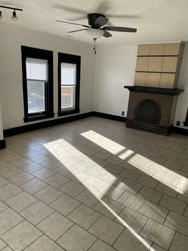 520 S 2nd St - Photo 2 of 7