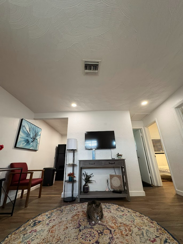 2911 Northwest 11th Street - Photo 5 of 16