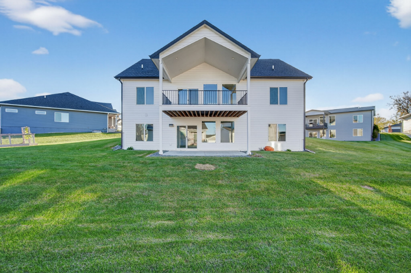 5108 154th Cir - Photo 4 of 19