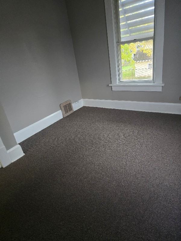 2543 Mahoning Rd Ne - Photo 7 of 15