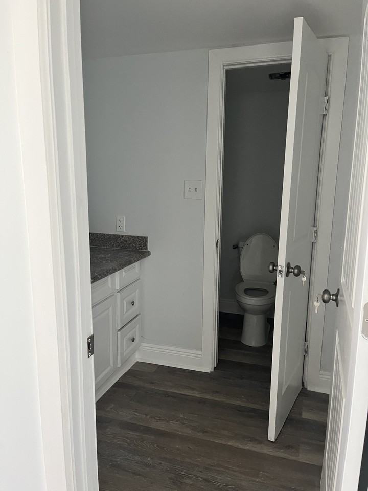 8433 Creole Dr - Photo 5 of 28