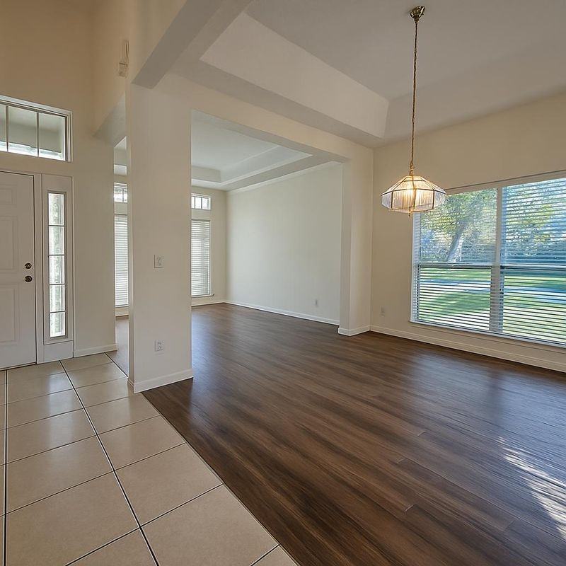 1397 Holly Glen Run - Photo 2 of 24