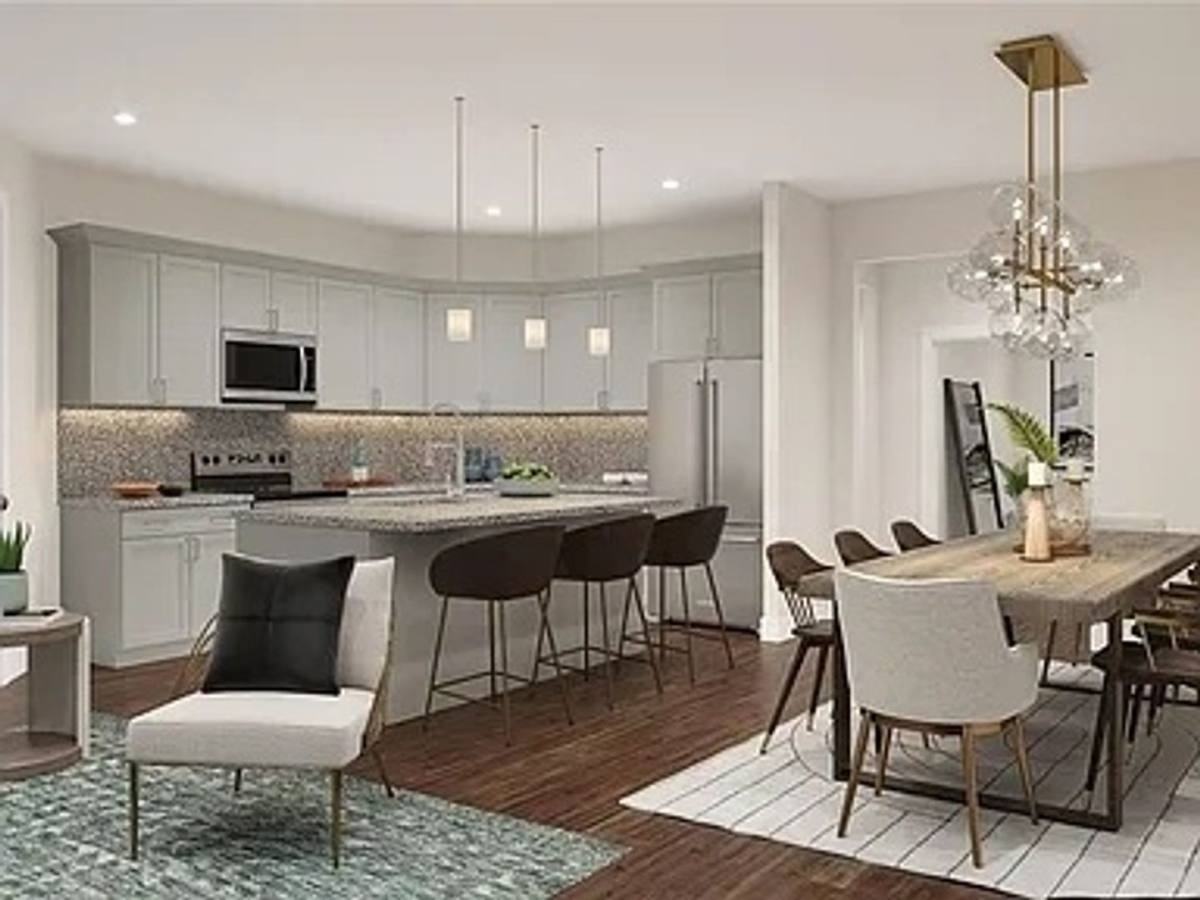 16075 Badalona Dr - Photo 5 of 10