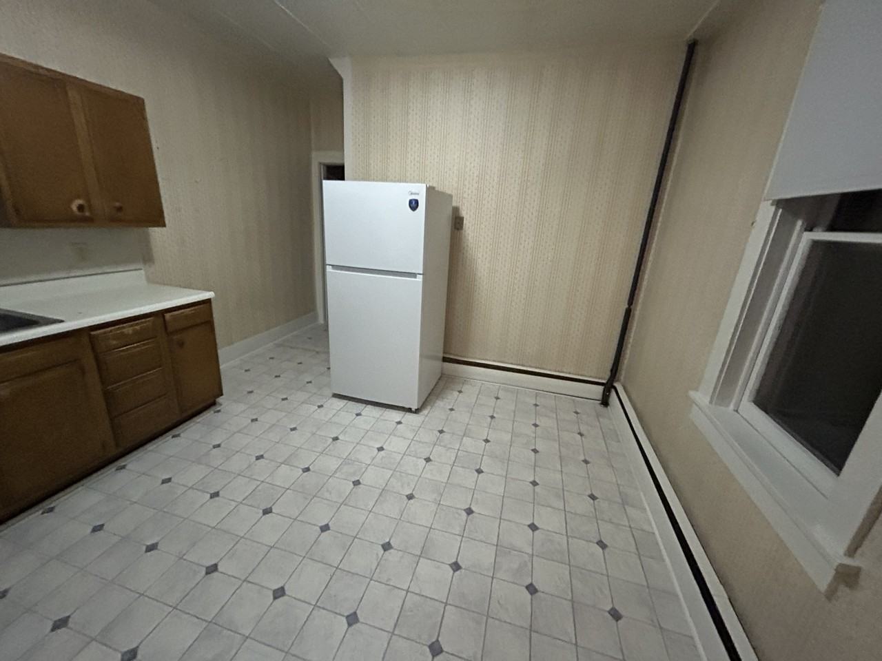 397 Thompson Street #397 - Photo 7 of 8