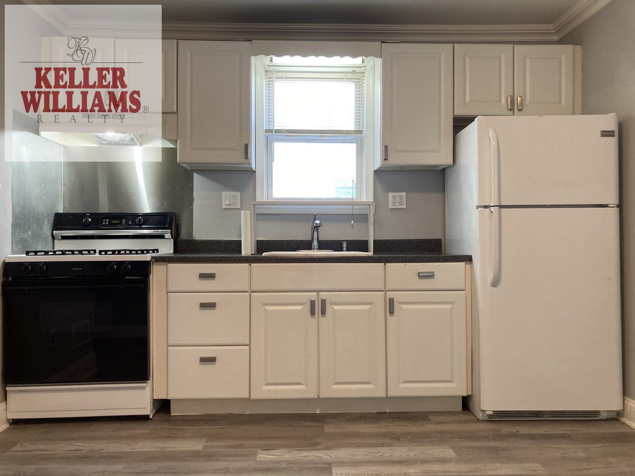 500 Netherwood Dr #1-B - Photo 6 of 38