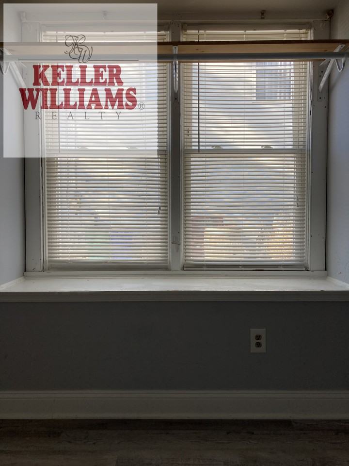 500 Netherwood Dr #1-B - Photo 7 of 38