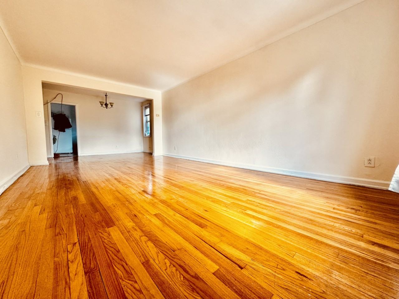 120-05 Hillside Ave - Photo 2 of 7