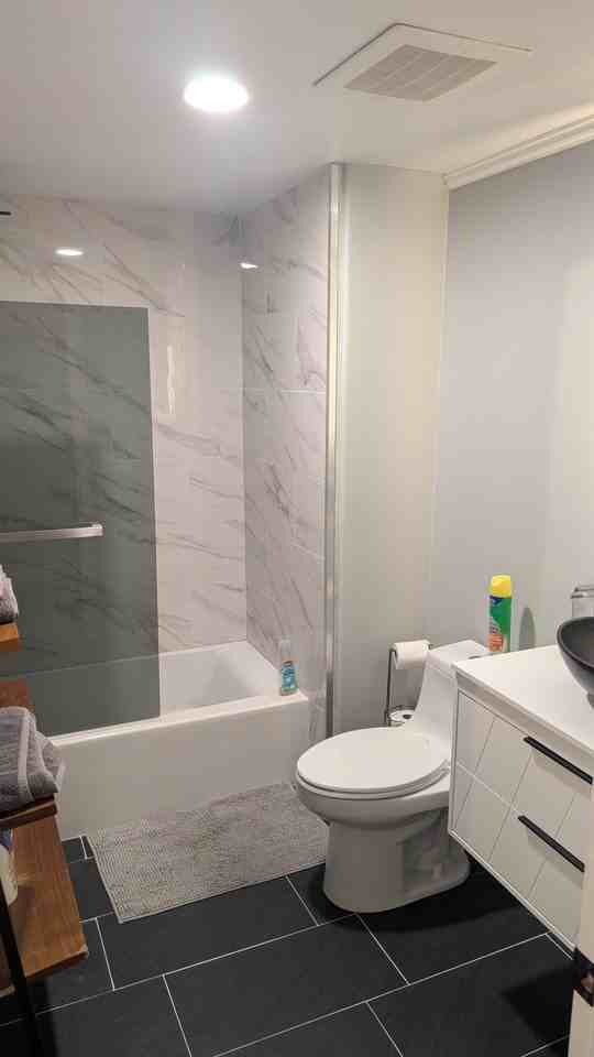 3990 Centre Street - Photo 3 of 21