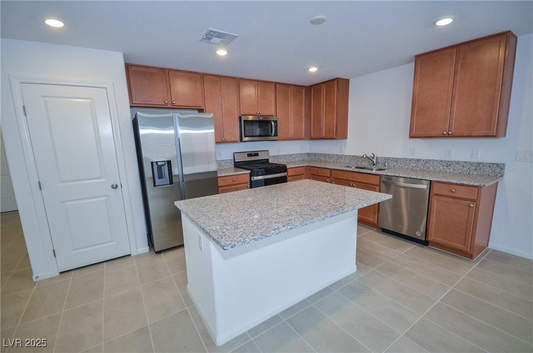 5401 Lynn Creek Ave - Photo 6 of 31