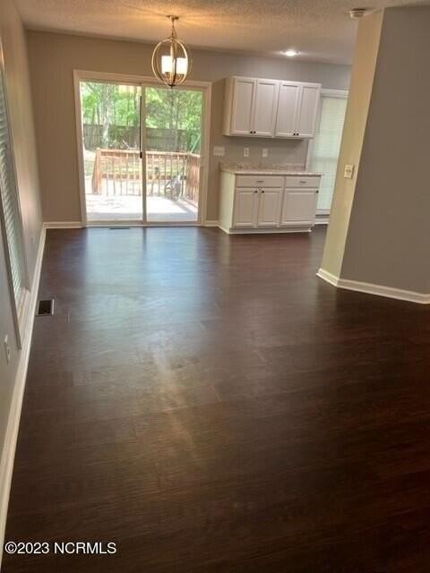 104 Sandybrook Road - Photo 4 of 19