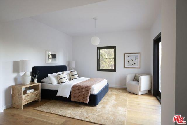 5692 Holly Oak Dr - Photo 2 of 8