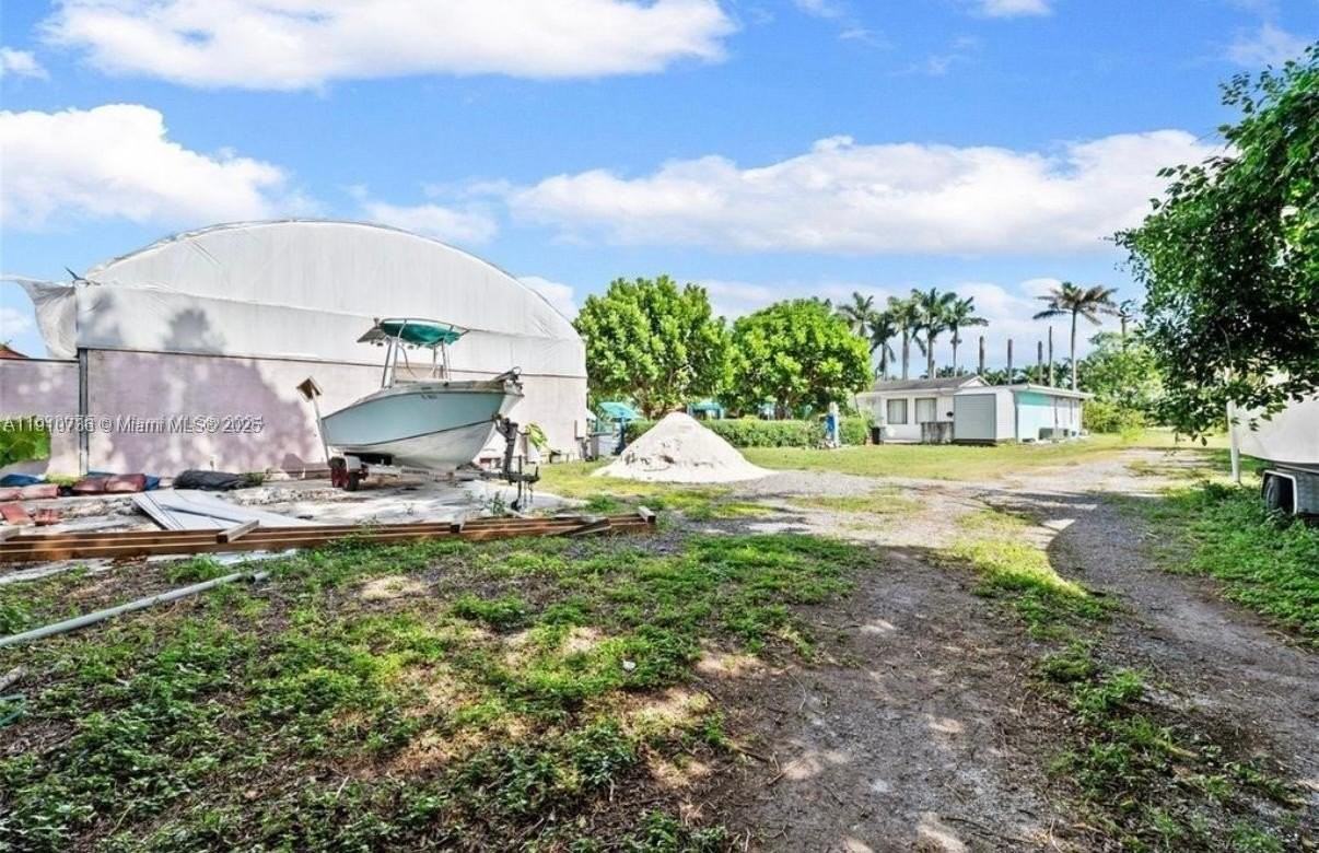 20235 Sw 172nd Ave - Photo 7 of 30