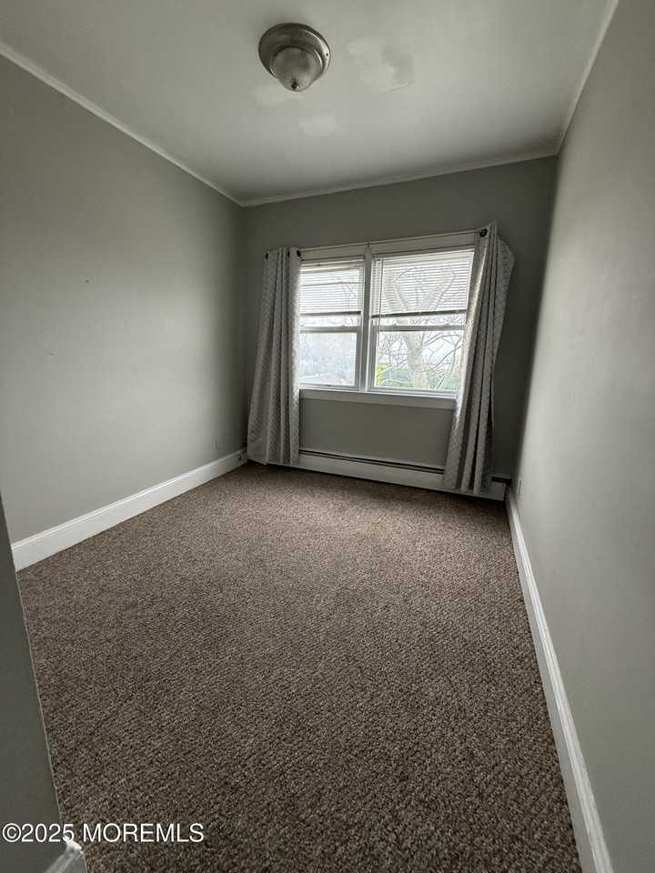 42 Cottage Pl Apt 2 #2 - Photo 6 of 13