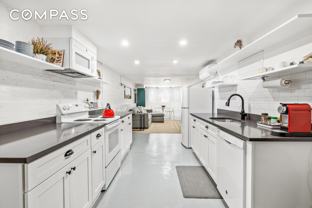 369A Madison St #1 - Photo 1 of 1