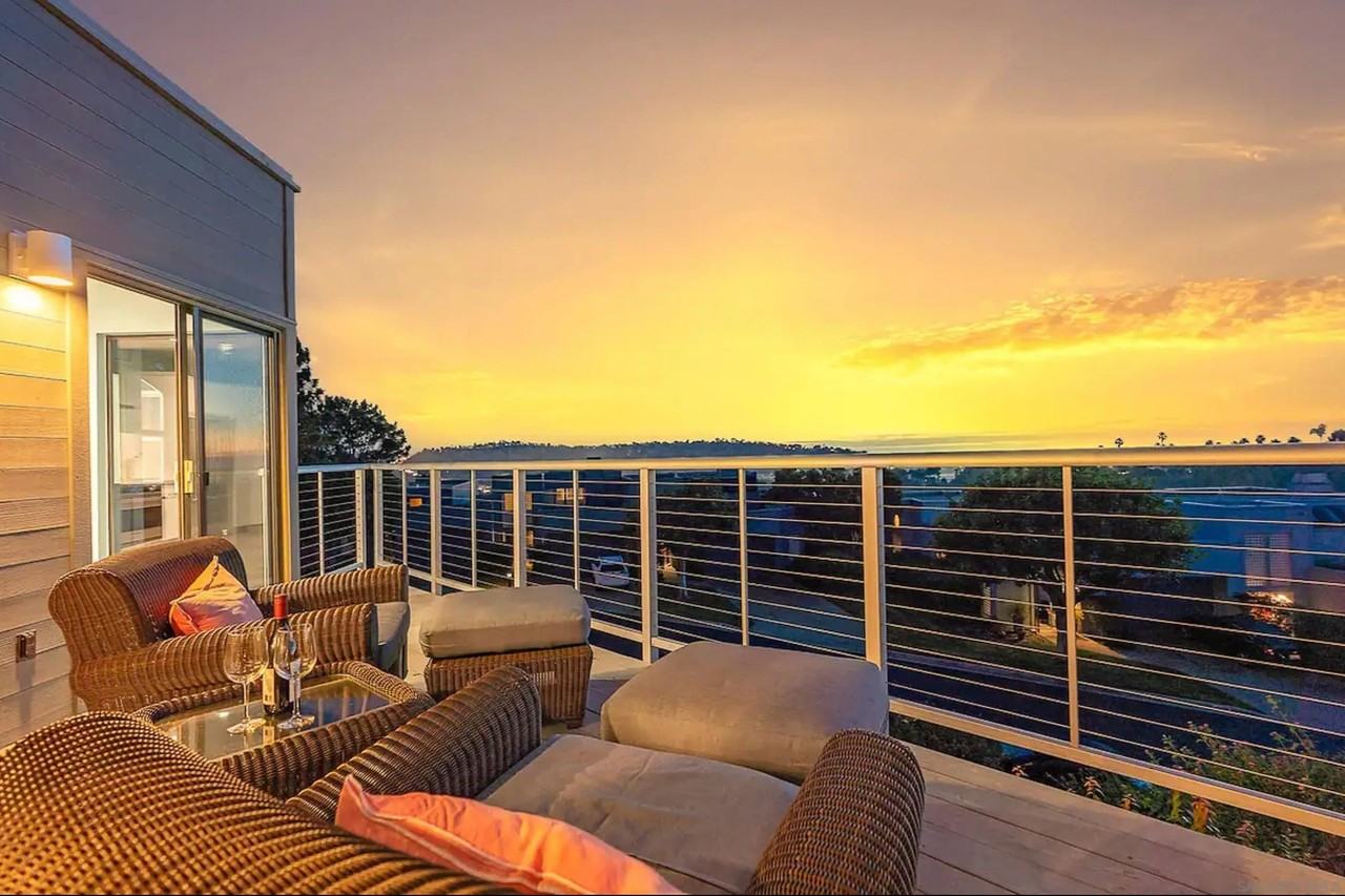 1060 America Way - Photo 2 of 50