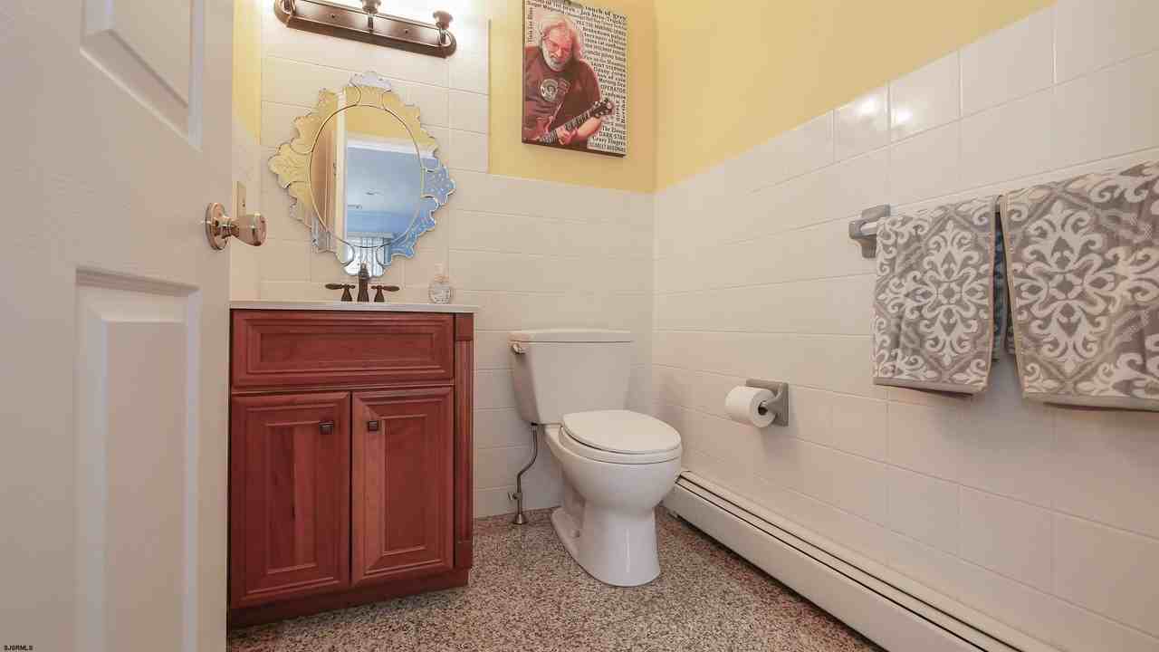 10 N Adams Ave - Photo 7 of 19