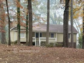 2923 Marsh Ln - Photo 1 of 1