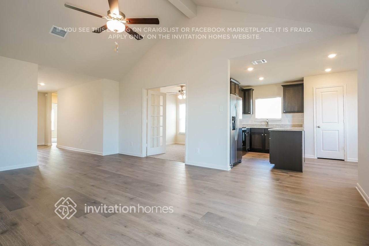 10024 Pilot Place - Photo 5 of 17