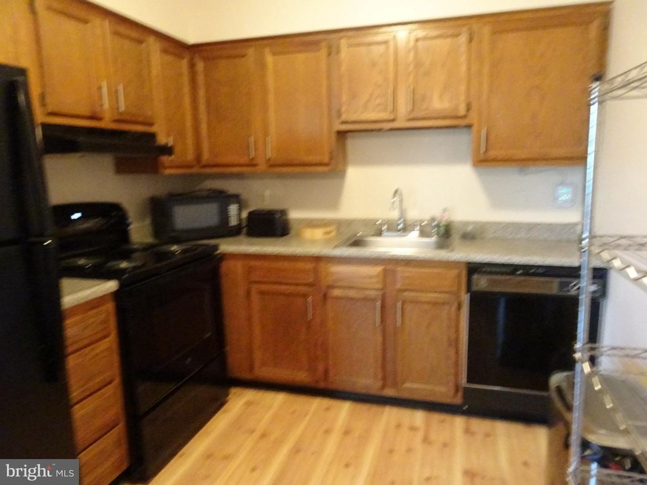 610 West 11th Street #6 - Photo 7 of 12