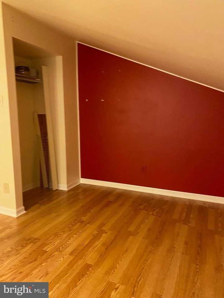 439 Woodbury-Glassboro Road - Photo 7 of 19