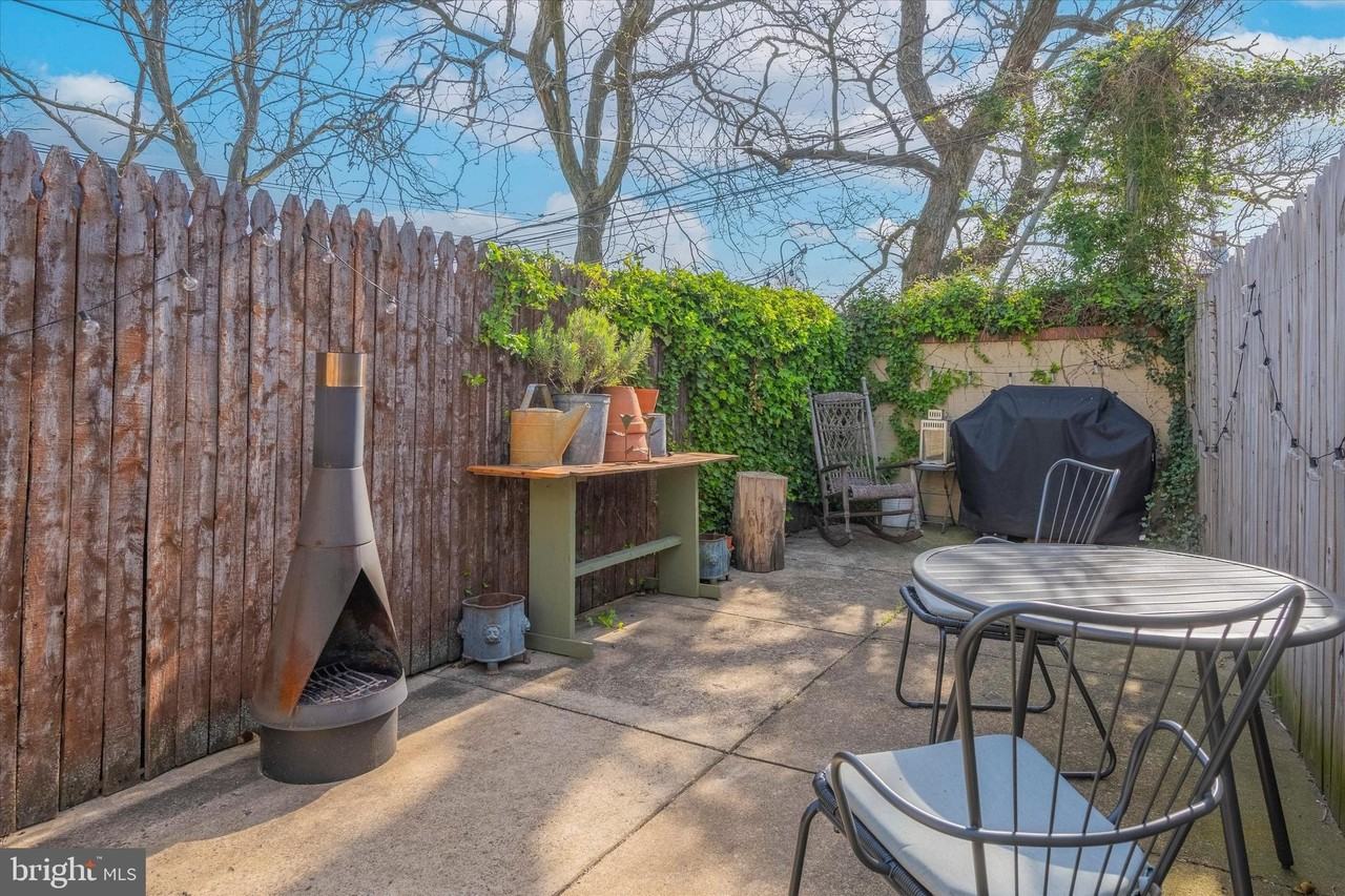 1125 E Moyamensing Ave - Photo 4 of 25