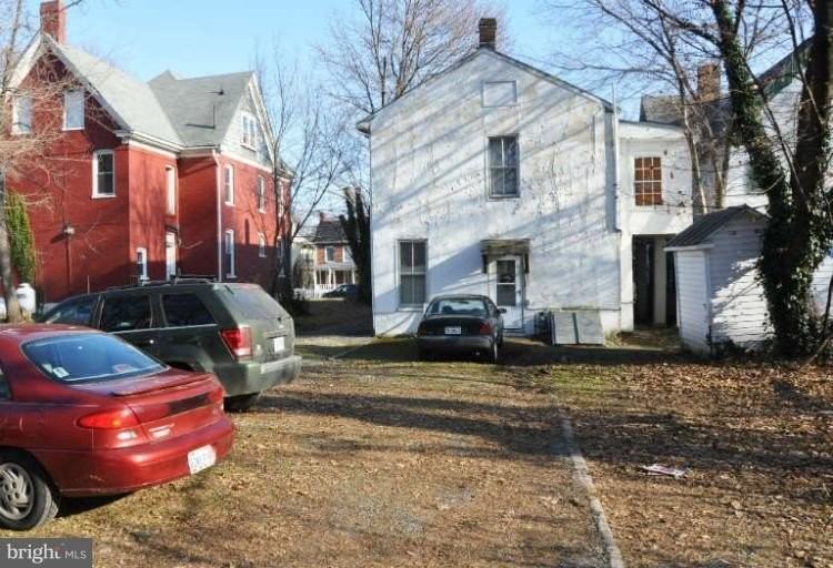 515 North Loudoun Street #1 - Photo 3 of 13